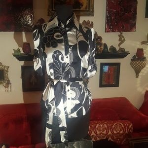 BEBE Black White Silk Short Sleeve Blouse sz S
